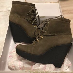 Suede wedge booties by Rachel Roy size 8.5